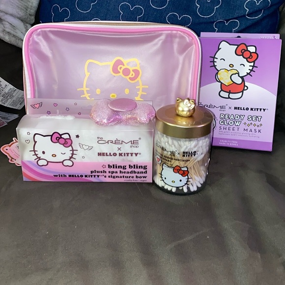 Hello Kitty Accessories - Hello kitty beauty bundle